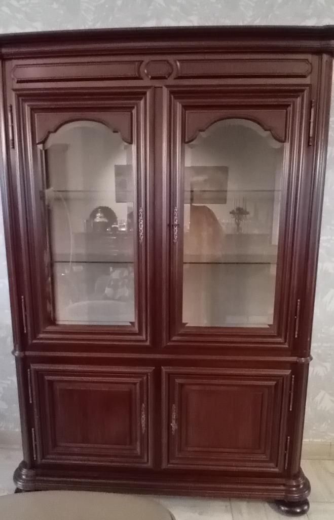 Vitrinekast, Ophalen, 100 tot 150 cm, Klassiek, Glas