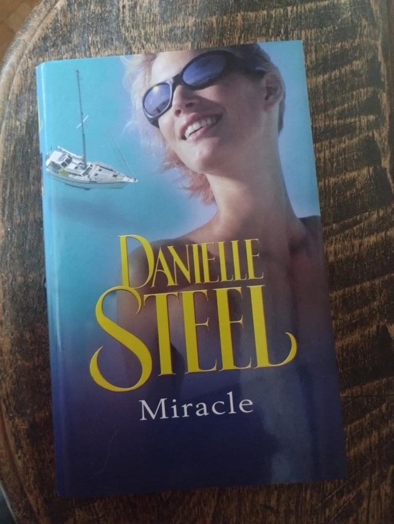 Danielle Steel Miracle, Enlèvement ou Envoi, Comme neuf