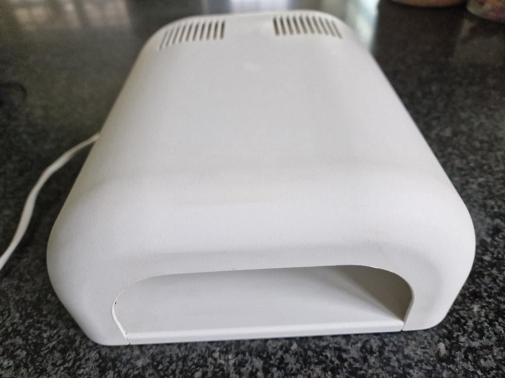 UV lamp voor gelnagels, Elektronische apparatuur, Ophalen of Verzenden, Gebruikt, Hand- en Voetverzorging