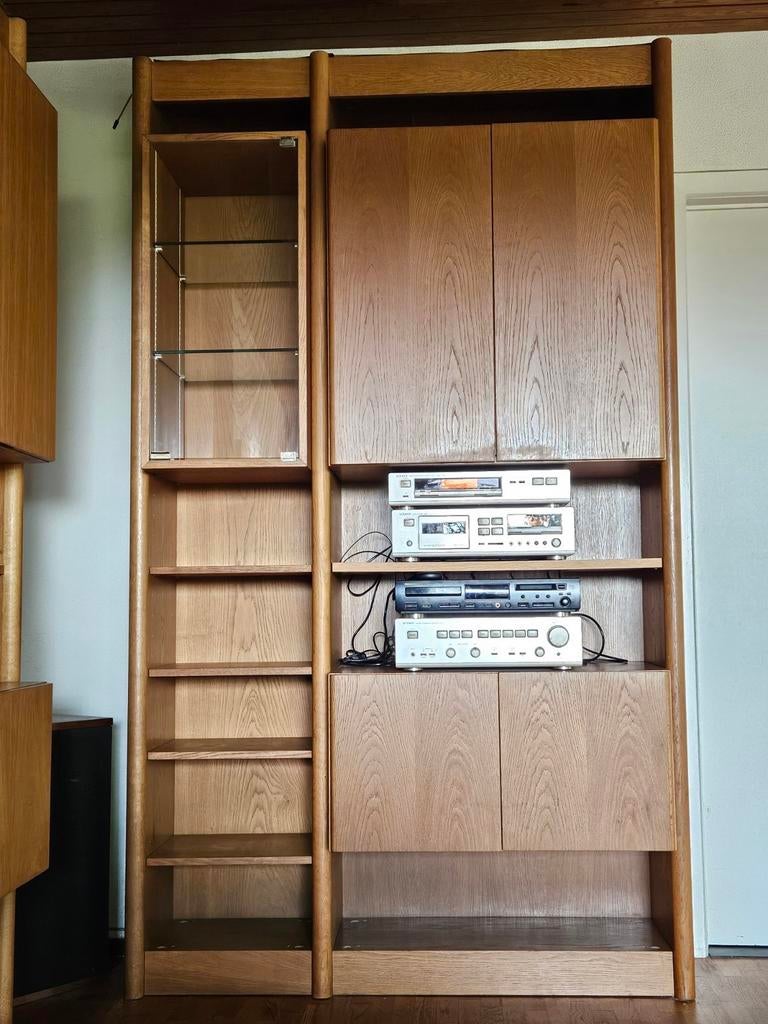 Kast met vitrine, design Van Den Berghe-Pauvers, Ophalen, Gebruikt