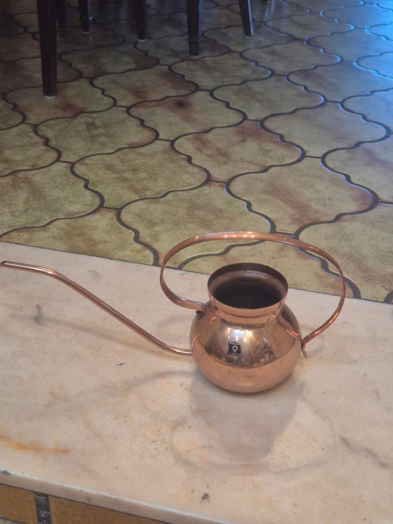 Vintage massief koperen gieter voor binnen in goede staat., Ophalen, Koper