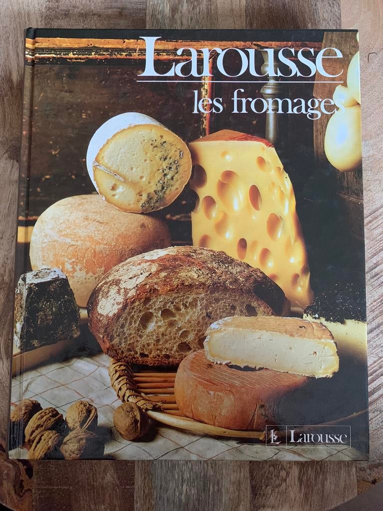 Édition Larousse : les fromages, Livres, Comme neuf