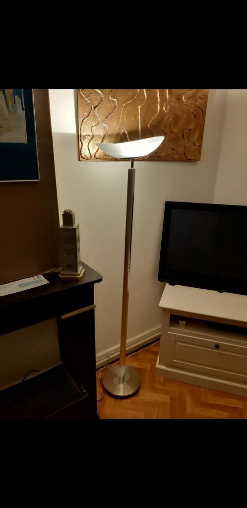 Jolie lampadaire sur pied tres chic. 1m80cm., Enlèvement, Comme neuf