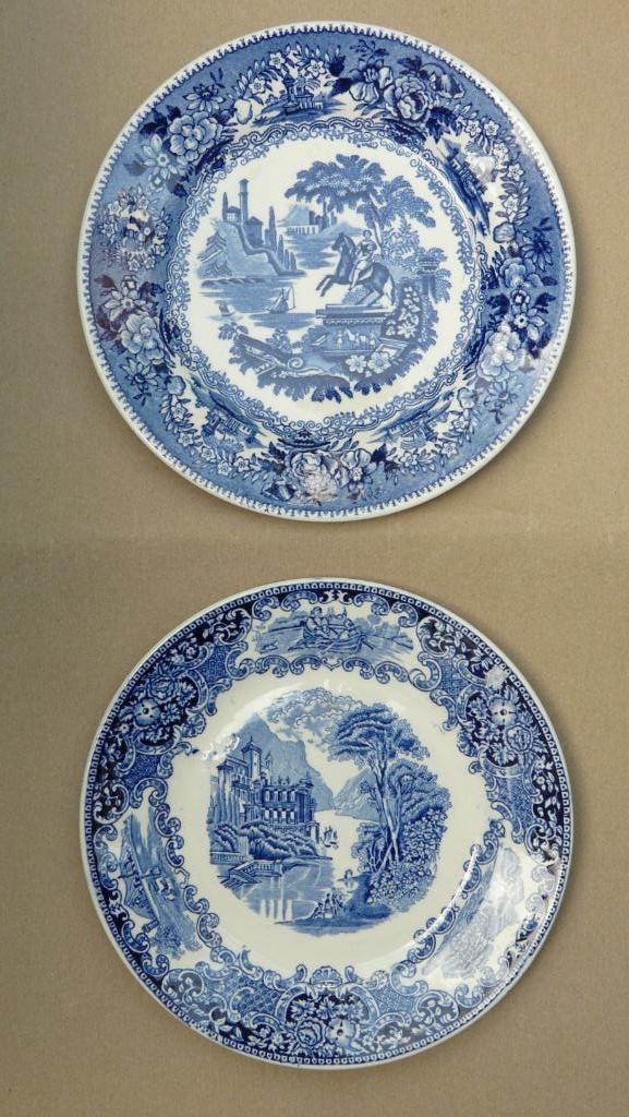 2 keramische bordjes Petrus Regout Maastricht, Antiek en Kunst, Ophalen of Verzenden