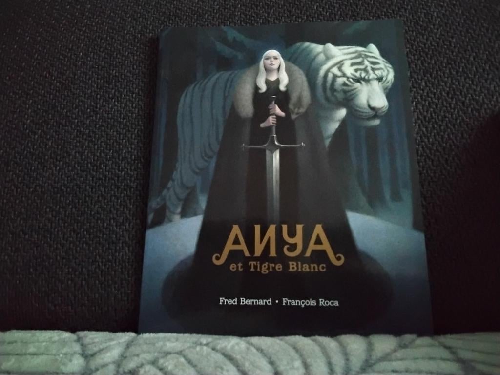 Anya et tigre blanc, Livres, Enlèvement ou Envoi, Comme neuf