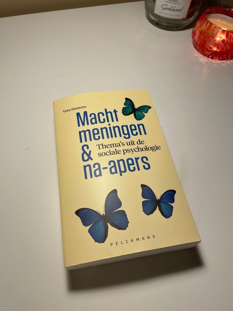 Macht, mening en na-apers., Boeken, Studieboeken en Cursussen, Ophalen, Gelezen, Hoger Onderwijs, Vera Hoorens