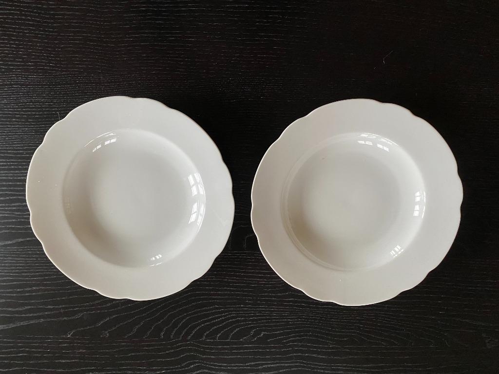2 diepe borden Hutschenreuther Maria Theresia, Enlèvement ou Envoi, Utilisé, Autres styles, Assiettes(s)