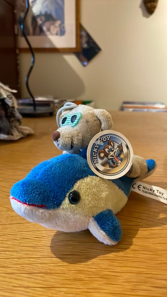 Nicky toy dolfijn en beertje, Kinderen en Baby's, Speelgoed | Knuffels en Pluche, Ophalen of Verzenden, Zo goed als nieuw