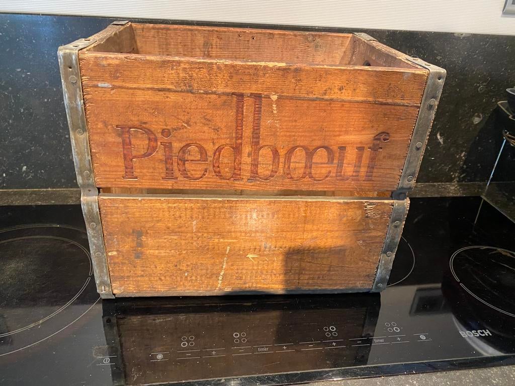 vintage houten bierkrat PIEDBOEUF jupille 1961, Antiquités & Art, Curiosités & Brocante, Enlèvement ou Envoi