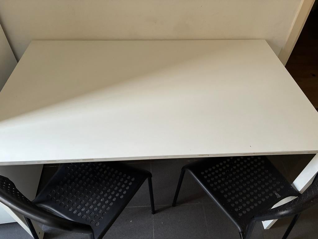 Tafel met 2 stoelen, Ophalen