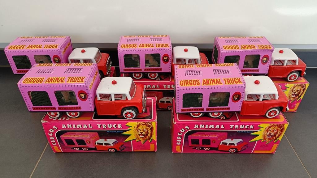 Camion pour animaux de cirque vintage en étain., Enlèvement ou Envoi