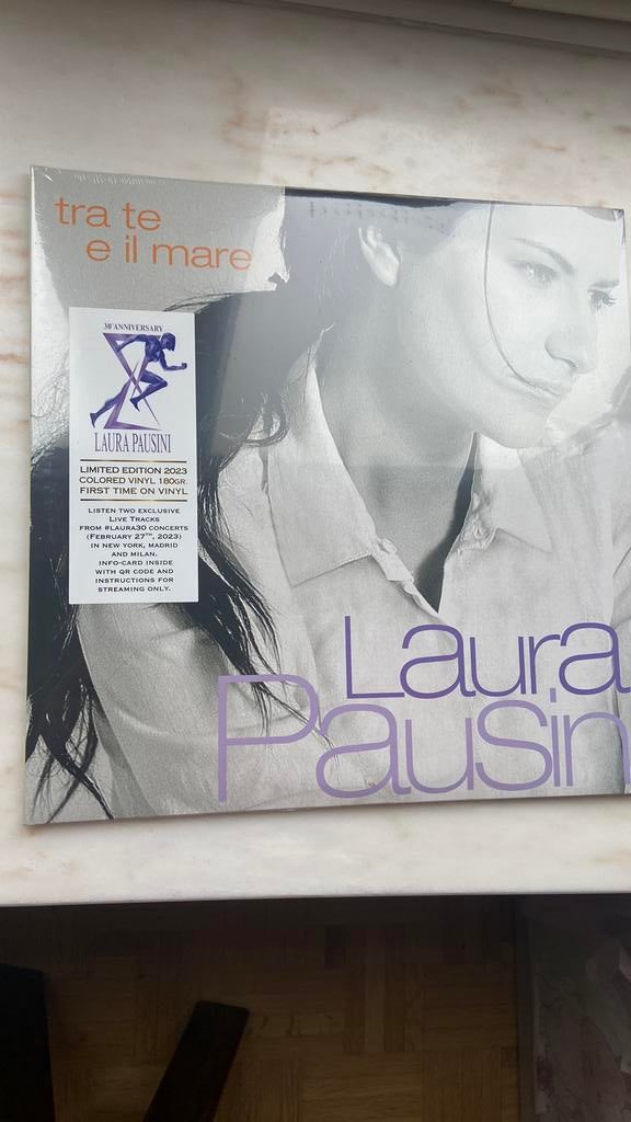 Laura Pausini - Tra te e il Mare LP vinile vinyl, Enlèvement ou Envoi, Comme neuf
