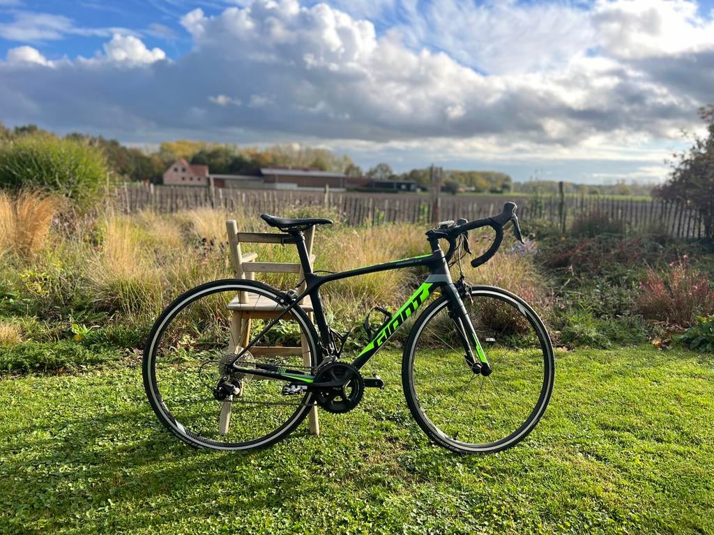 Giant racefiets, Fietsen en Brommers, Fietsen | Racefietsen, Ophalen, Carbon, Giant, Dames