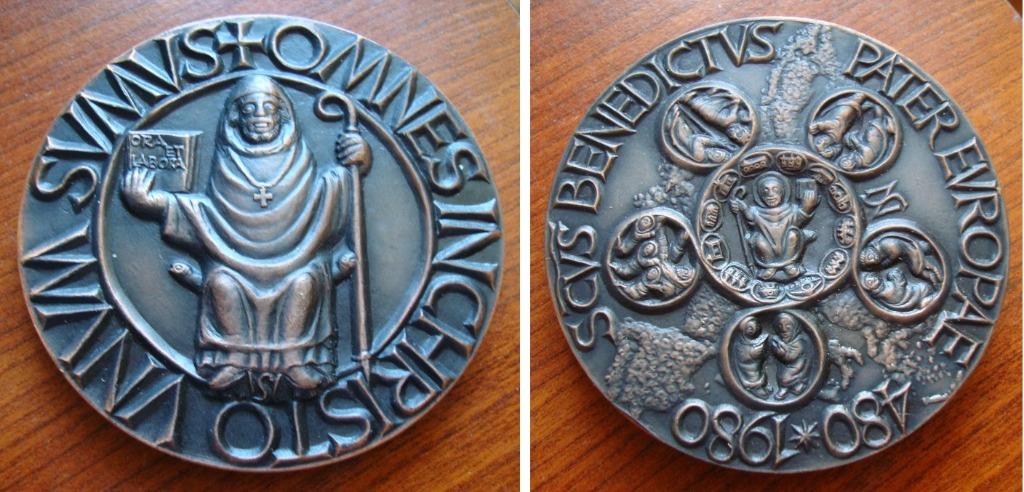 Gedenkmedaille 1500 j. pater Benedictus 1980, Verzamelen, Verzenden, Zo goed als nieuw, Overige typen, Christendom | Katholiek