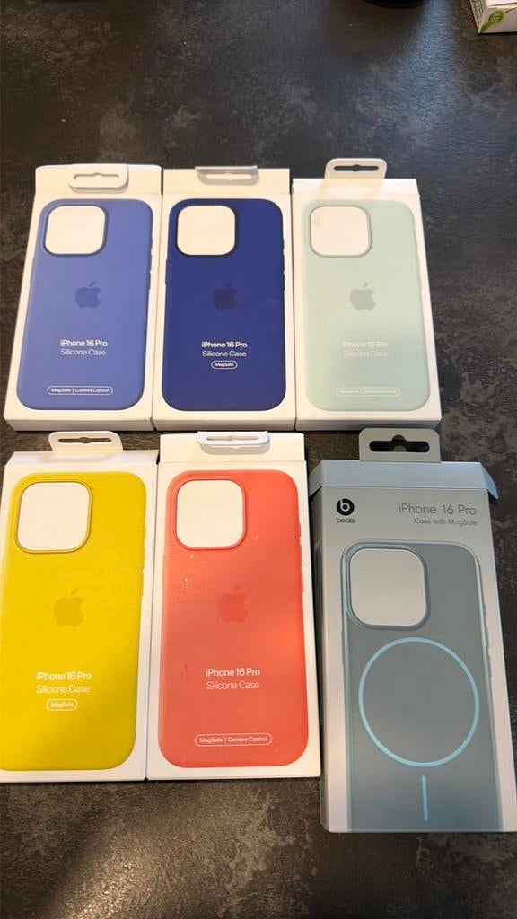 16 pro hoesjes, Ophalen of Verzenden, Zo goed als nieuw, IPhone 2G Original, Hoesje of Tasje