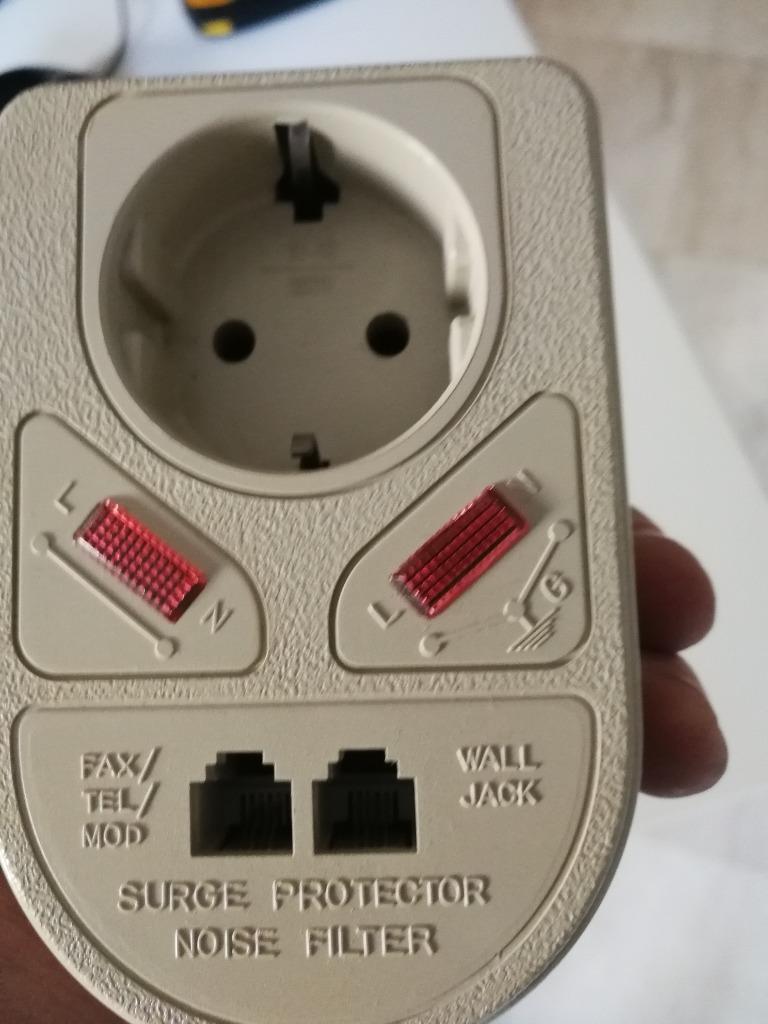 Prise de courant avec téléphone et connexion Internet, Enlèvement, Neuf, Interrupteur