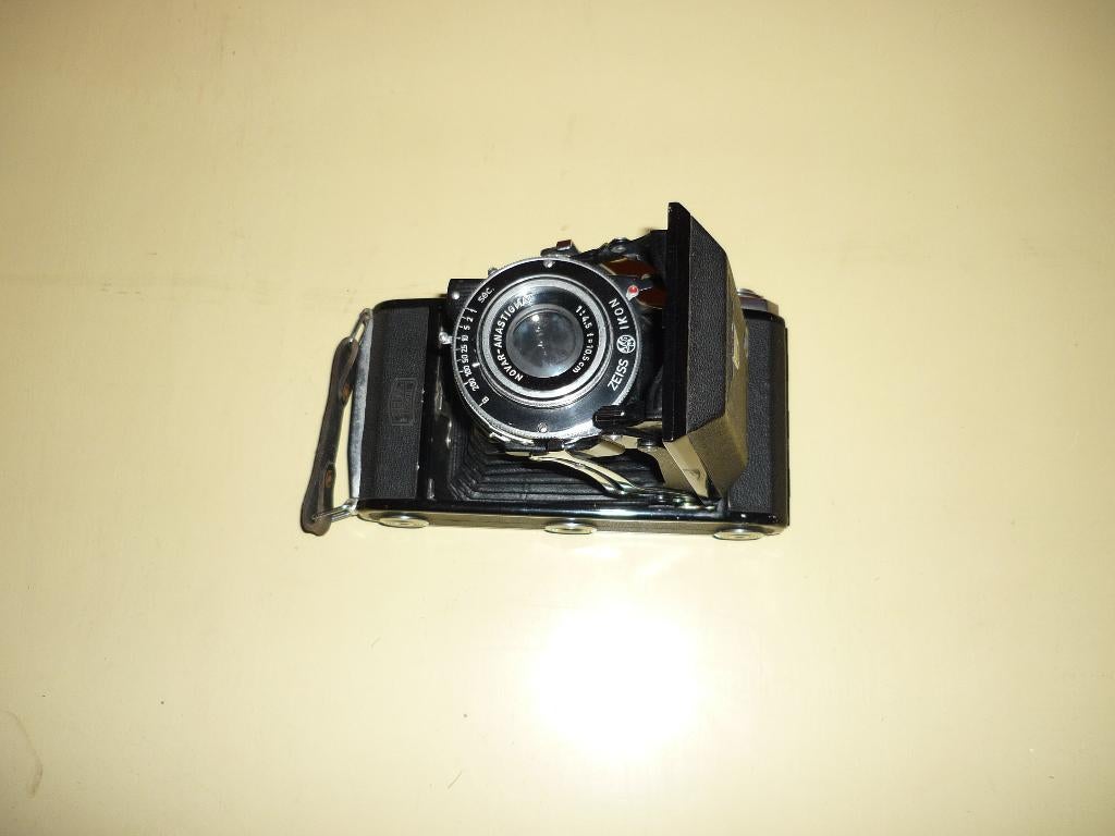 Zeiss Ikon Nettar Novar-Anastigmat 105mm, Ophalen, Fototoestel