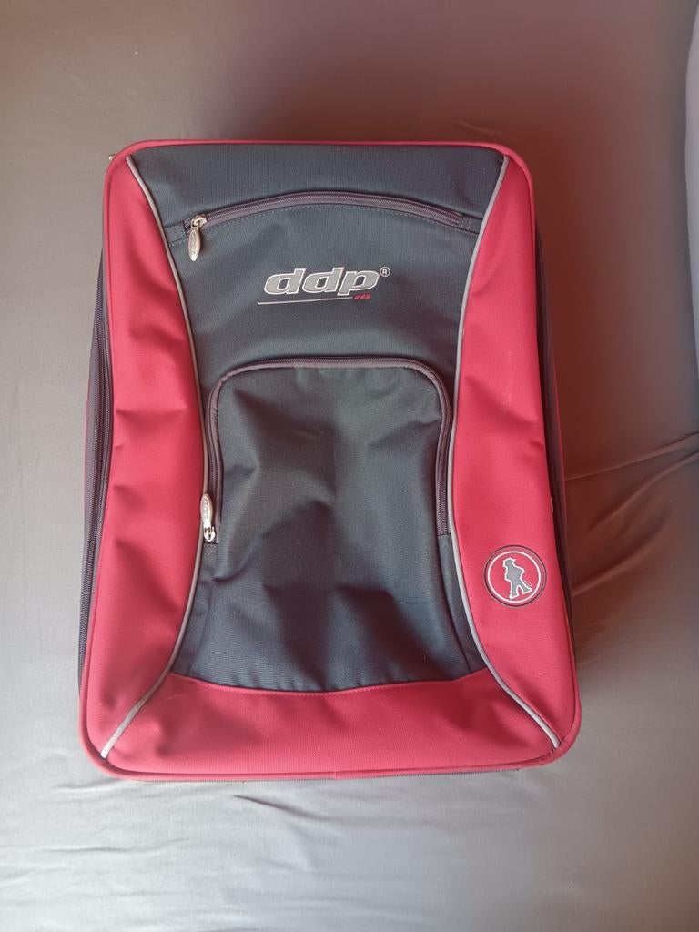 Valise rouge, 35 à 45 cm, Enlèvement ou Envoi, Plastique dur, Comme neuf