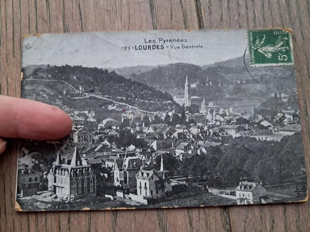 Oude beschreven pk  : Lourdes, Ophalen of Verzenden