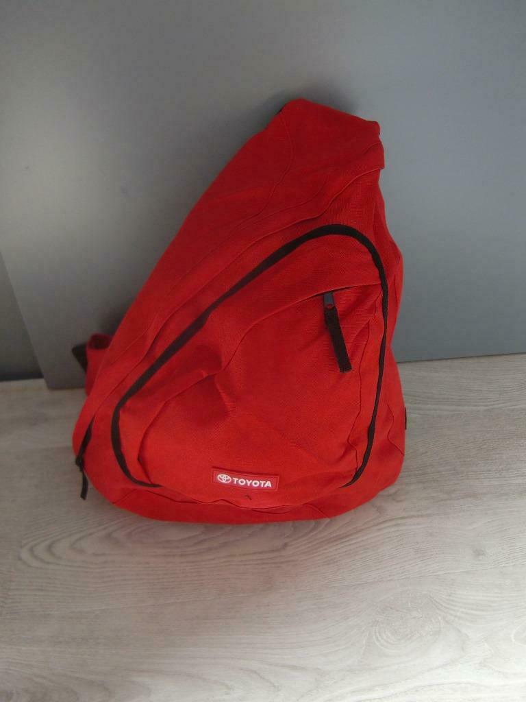 SCHOUDERTAS TOYOTA, Handtassen en Accessoires, Ophalen of Verzenden, Nieuw, Rood, Overige merken