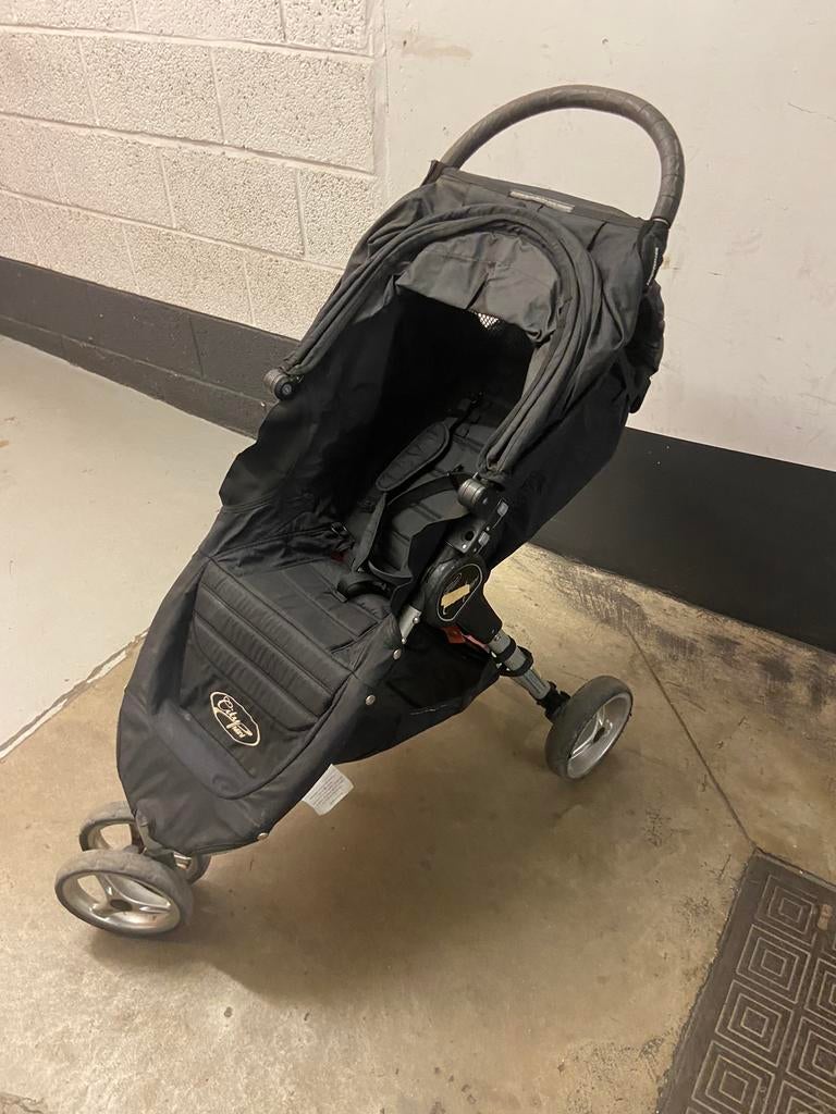Poussette, maxi cozy, siège auto et accessoires, Enlèvement