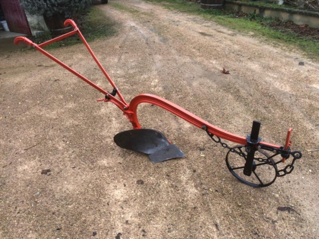charrue vigneronne butteuse à cheval ou mulet PILTER C29, Enlèvement, Labour