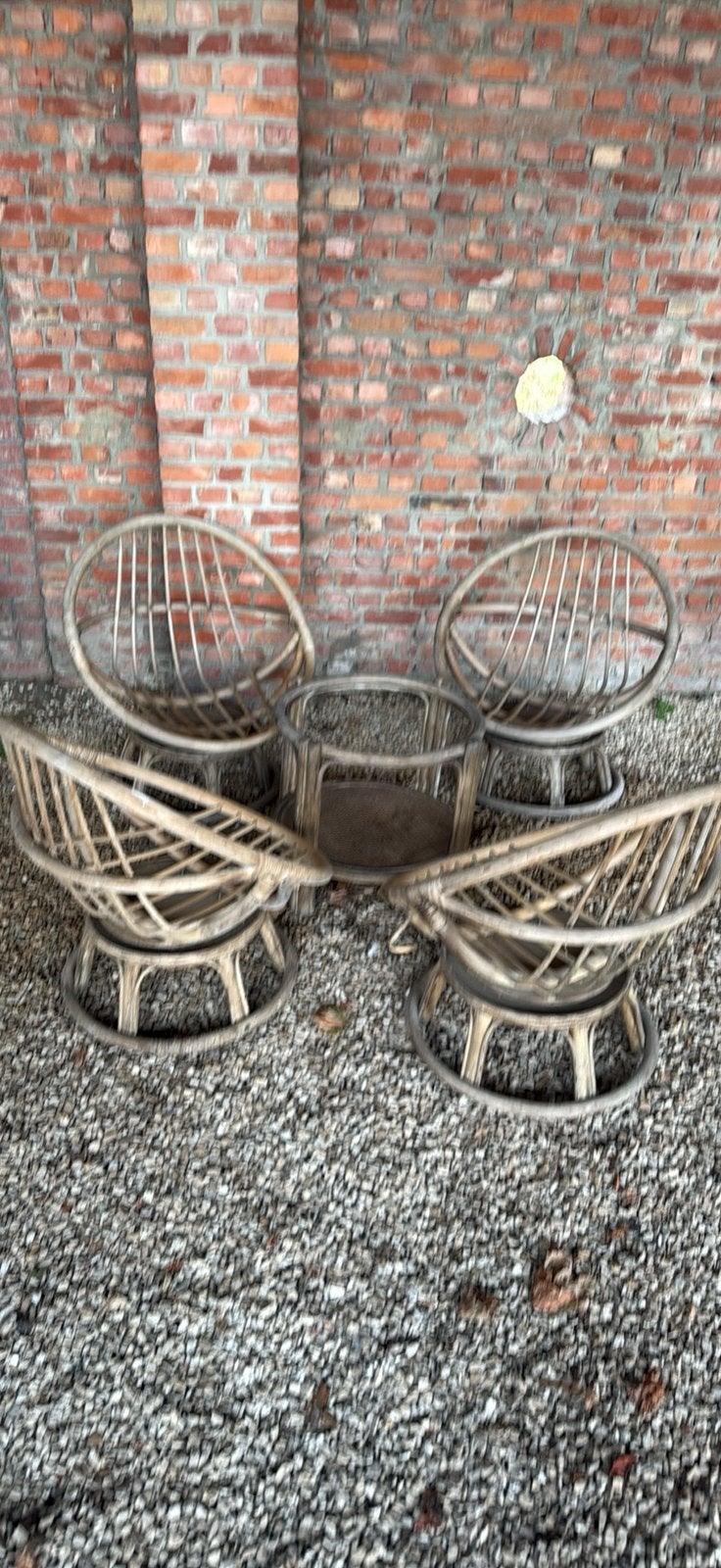 Set van 4 rotan stoelen + tafeltje, Ophalen, Draaibaar, Gebruikt, Natuurlijk materiaal