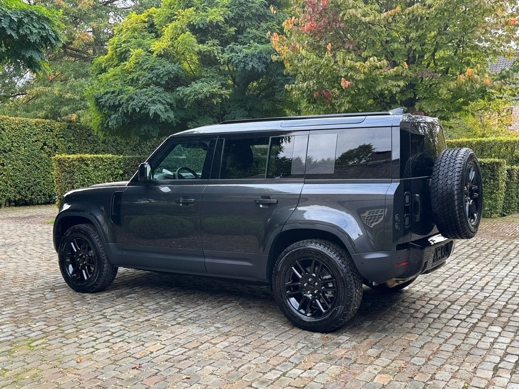 Land Rover Defender 110 LICHTE VRACHT - 3 ZITPL € 66000+BTW, Auto's, Automaat, Dealer onderhouden, https://public.car-pass.be/vhr/49b7387d-ed0d-4e66-83c6-4ceb81dd5ab3