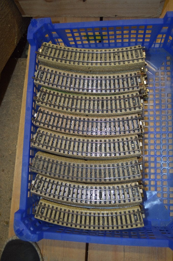Märklin : M-track : grand lot de 5100 virages, Analogique, Enlèvement ou Envoi, Courant alternatif, Rails