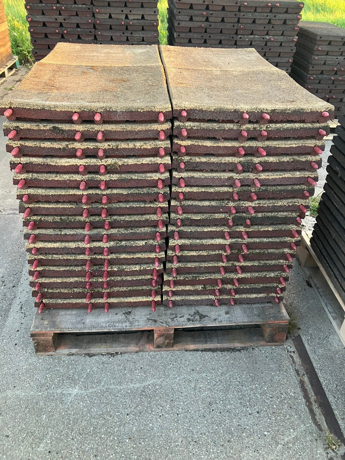 🐴 60 vochtdoorlatende rubberen matten 50x50x5,5cm 🐴, Dieren en Toebehoren