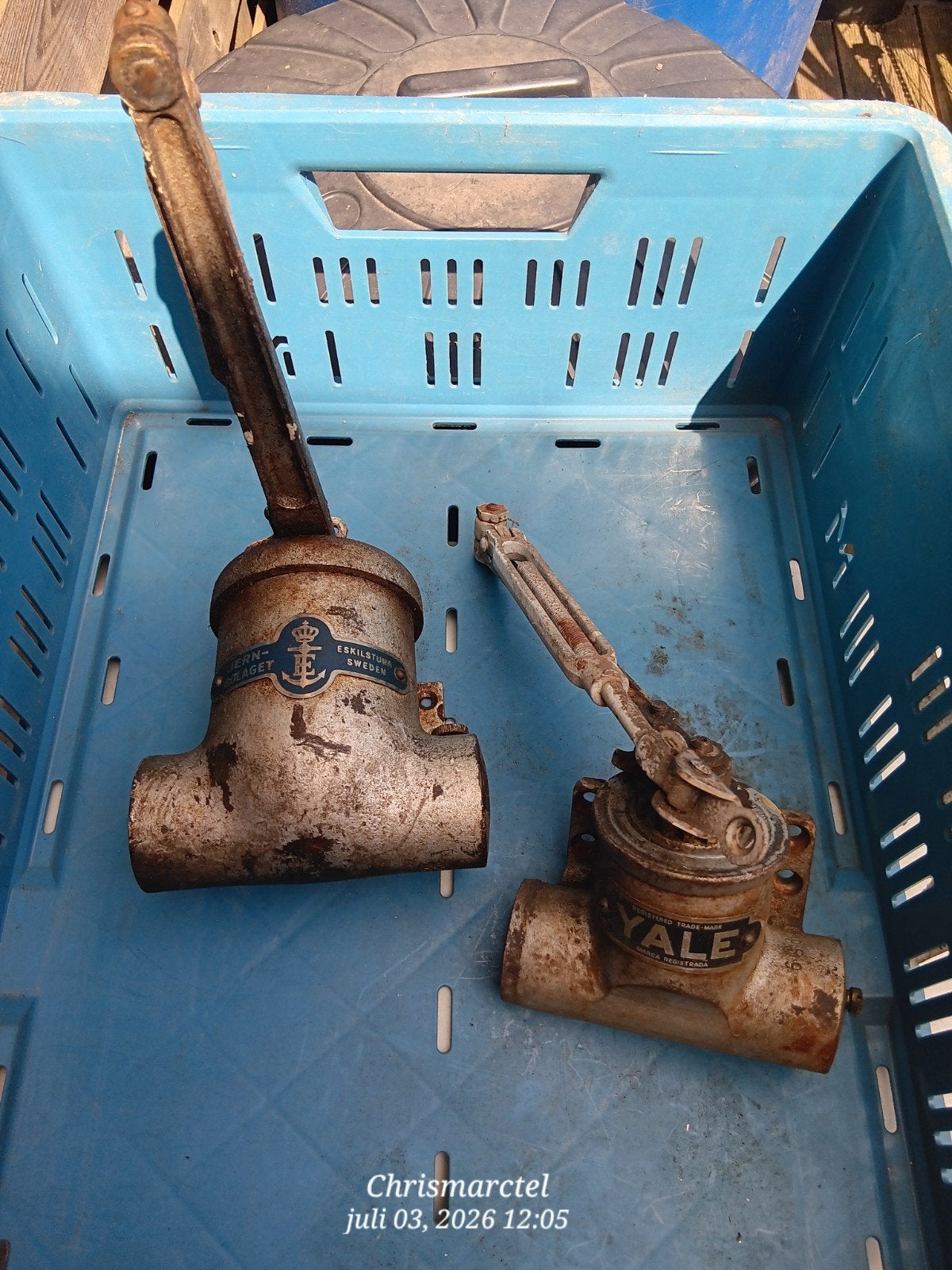 Retro/antieke deur pompen, Ophalen
