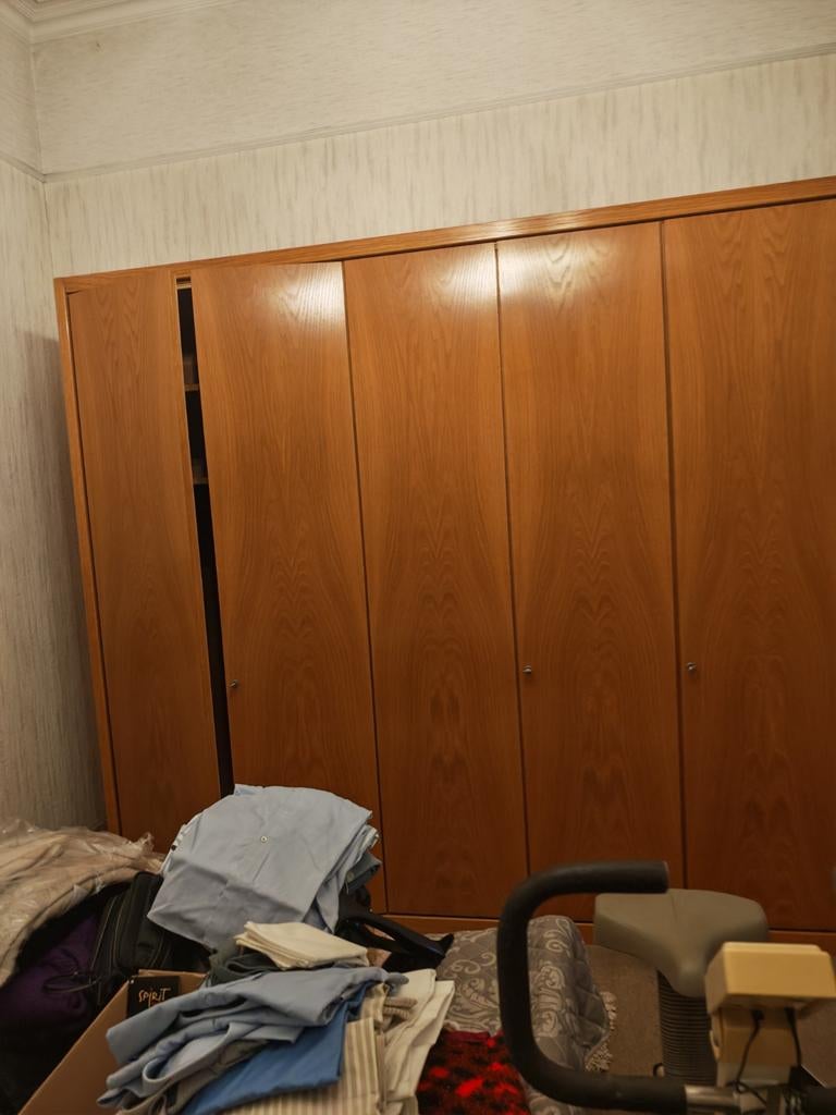 Gratis slaapkamer, Ophalen