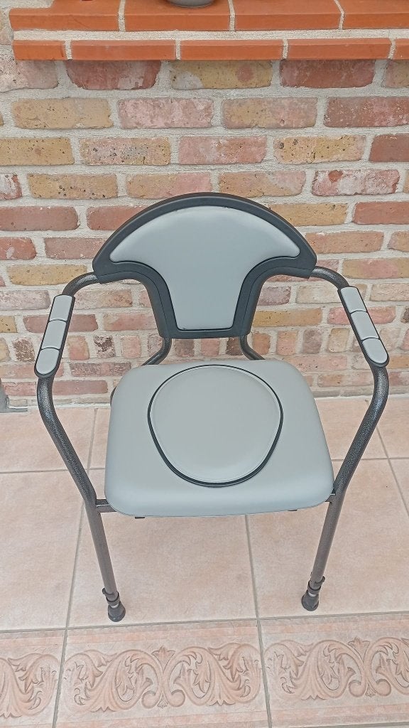 Comfortabele Herdegen toiletstoel, Ophalen, Nieuw