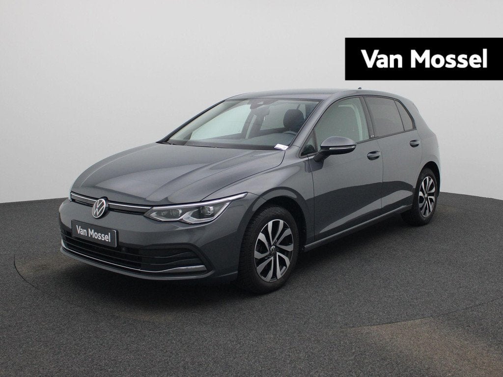 Volkswagen Golf VIII 1.0 TSI 81kW Life SFEERVERLICHTING | CA, Auto's, Stof, Gebruikt, Zwart, 1257 kg