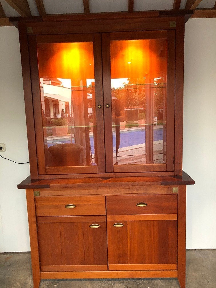 Zeer mooie kersenhouten inboedel – kast - tafel – salontafel, Ophalen