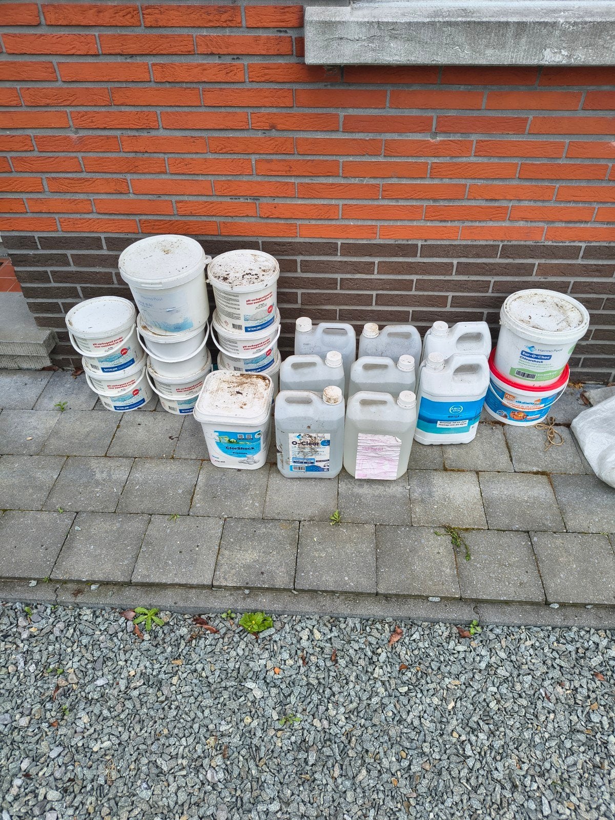 Zwembad produkten, Ophalen