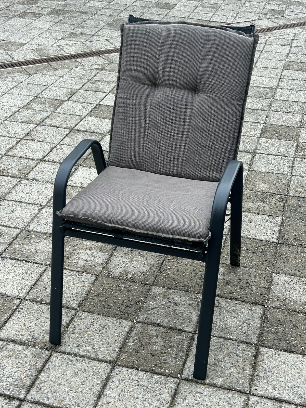 Tuintafel met stoelen, Ophalen, Zo goed als nieuw