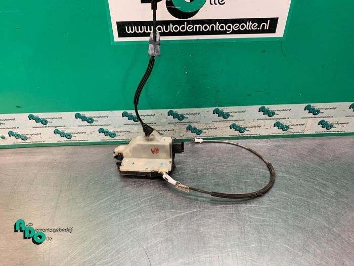 Serrure portière mécanique 4portes arrière droite d'un Ci, -, 3 mois de garantie, Utilisé, -