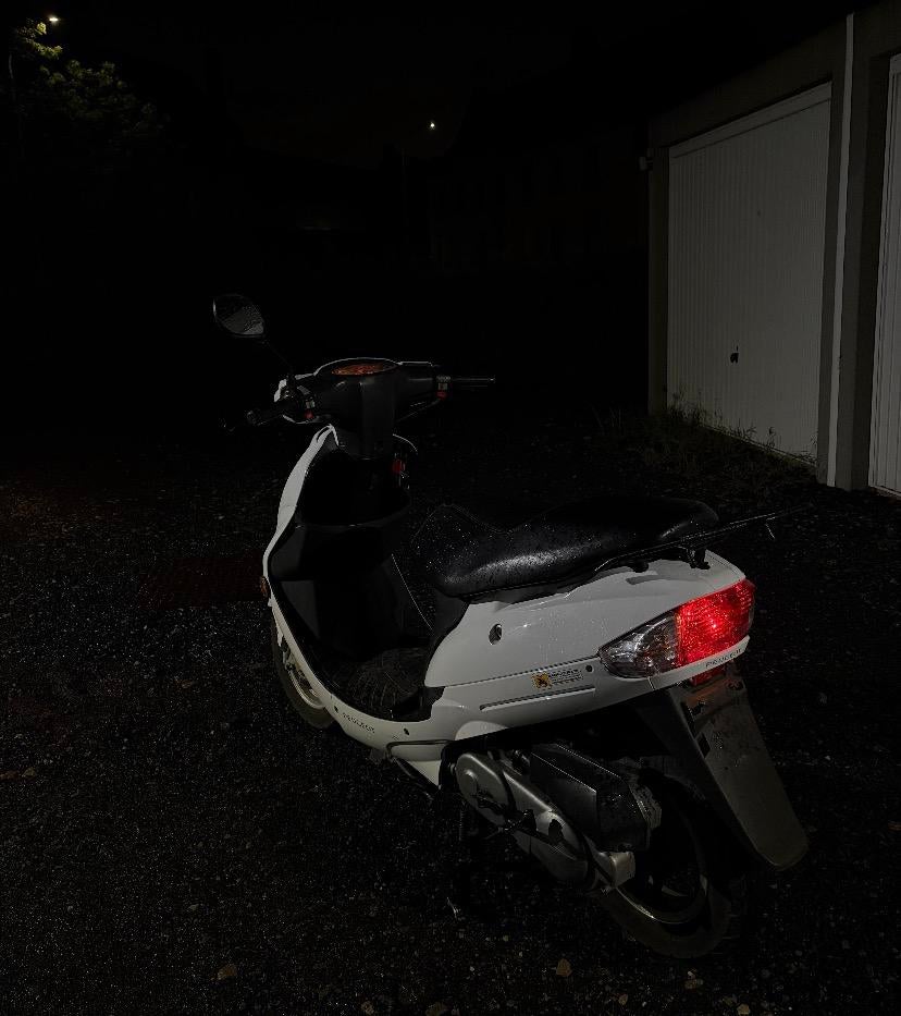 ️ Peugeot Scooter 5700KM | Perfect| Alle papieren aanwezig, Fietsen en Brommers, Ophalen, Zo goed als nieuw