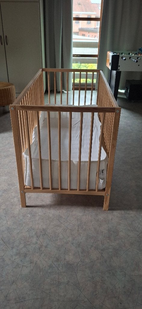 houten kinderbedje, Kinderen en Baby's, Gebruikt, Minder dan 140 cm, Minder dan 70 cm, Ophalen