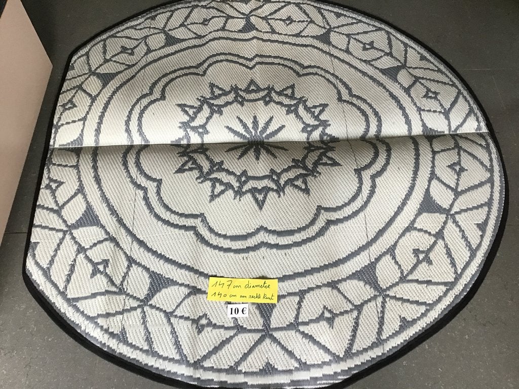 beau tapis rond d'un diamètre de 147 cm et autres, Enlèvement ou Envoi, Comme neuf, Rond