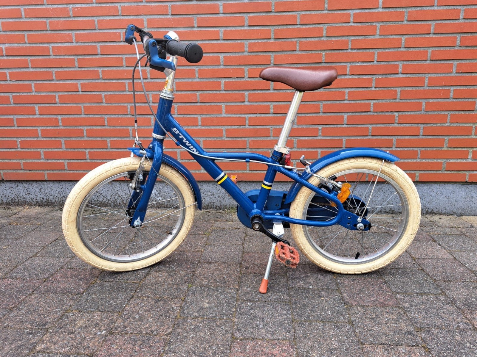 Kinderfiets met zijwieltjes 14 inch, heel goede staat, Fietsen en Brommers, Ophalen, Zo goed als nieuw, Minder dan 16 inch, Zijwieltjes