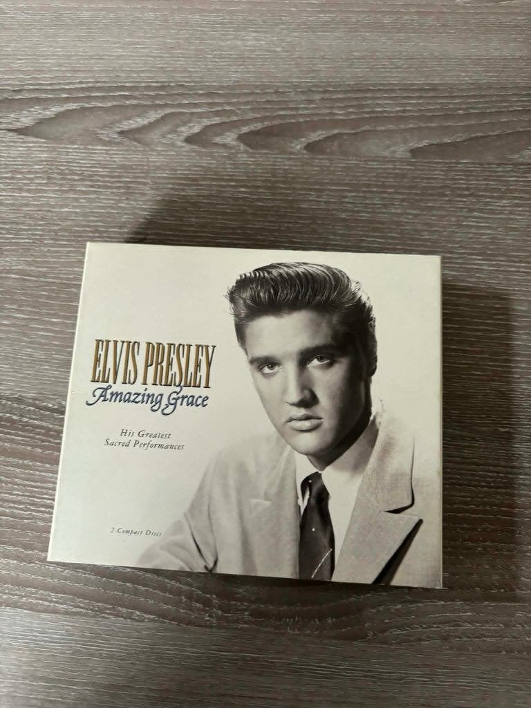 Elvis 2cdbox, Amazing grace. Mag weg voor slechts 10 euro., CD & DVD, CD | Religion & Gospel, Enlèvement ou Envoi, Comme neuf