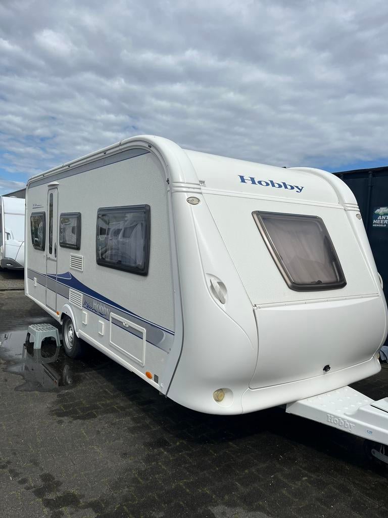 Hobby 495 UL! Enkele bedden, nieuwe voortent! Bovag 2026, Rondzit, Hobby, Bedrijf, Hordeur
