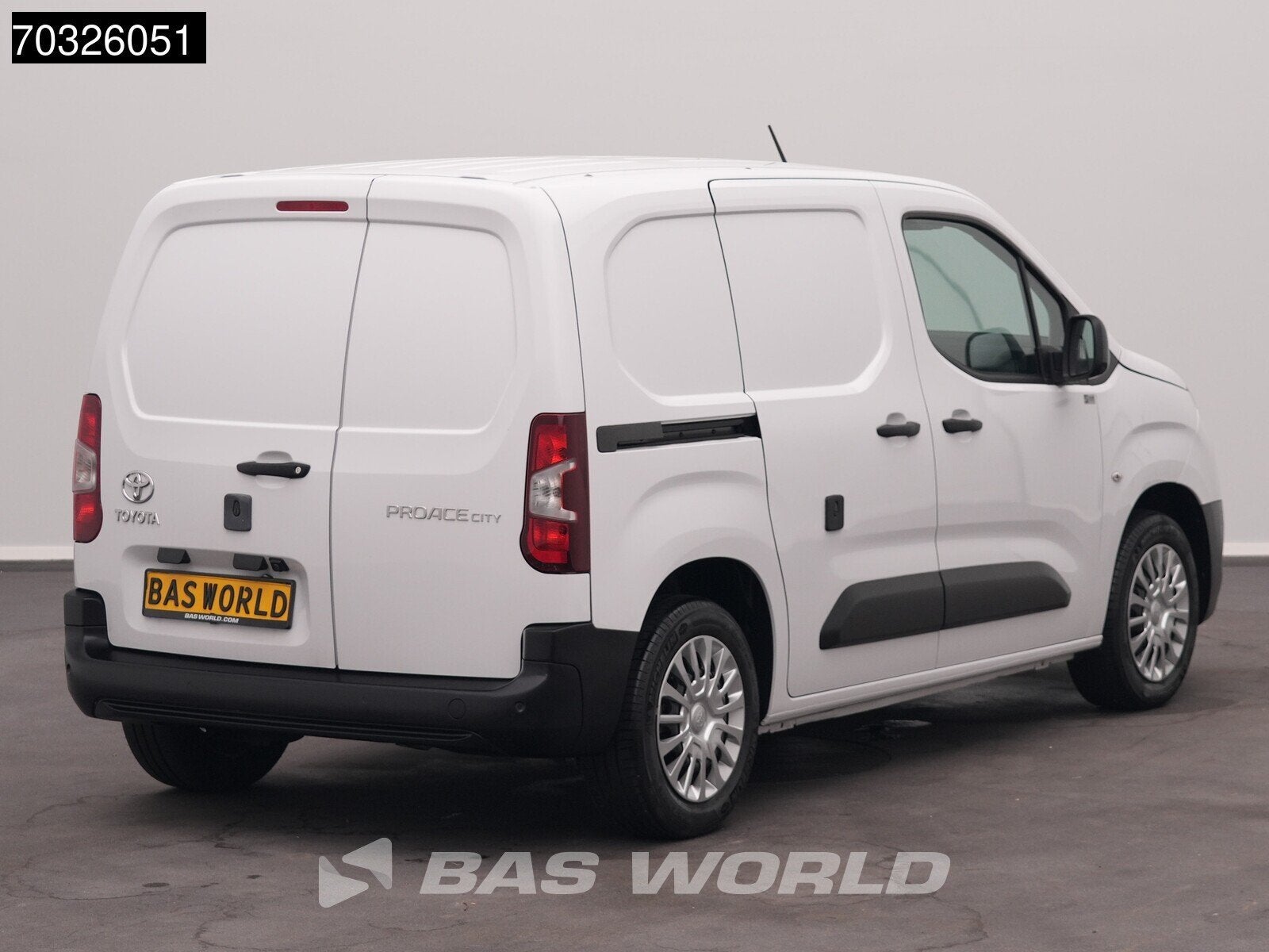 Toyota ProAce City 110pk Benzine L1H1 Navi Airco Cruise Came, Auto's, Stof, Gebruikt, Wit, Handgeschakeld