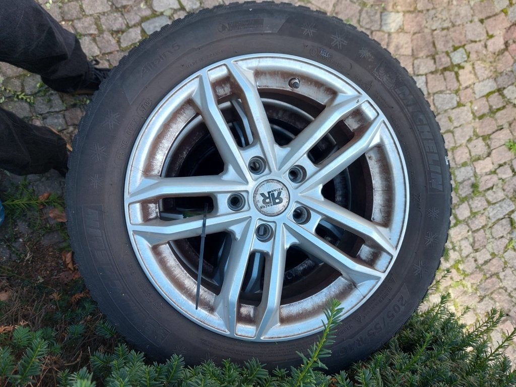 4 Michelin Alpin 5 winterbanden op velgen – 205/55 R16, Autos : Pièces & Accessoires, Pneus & Jantes, Pneus et Jantes, Pneus hiver