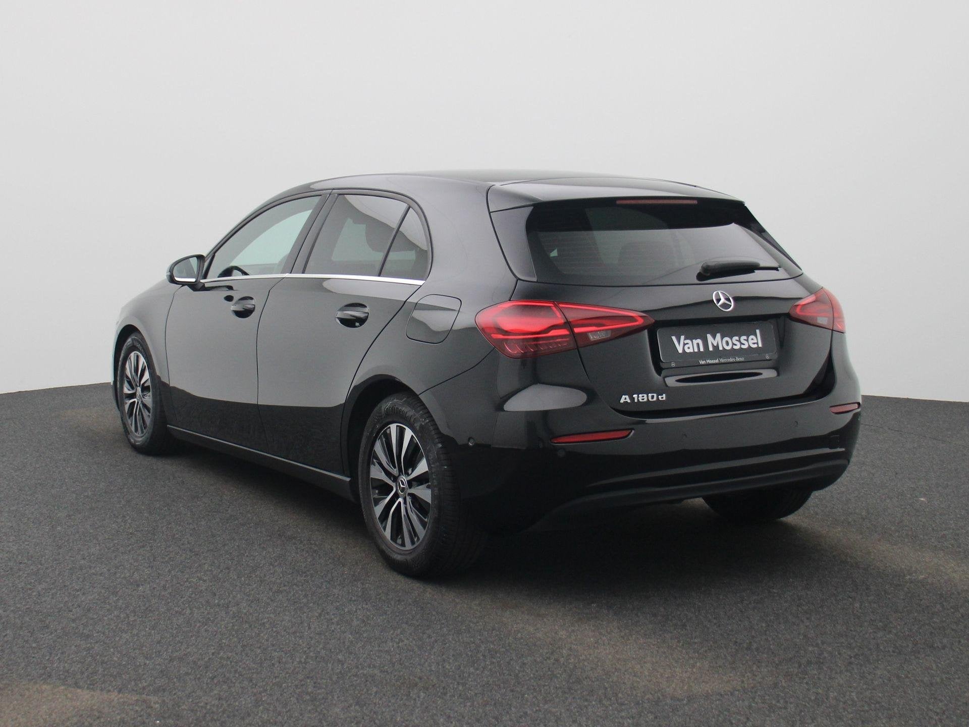 Mercedes-Benz A 180 d Business Line, Auto's, Gebruikt, 4 cilinders, 116 pk, Zwart