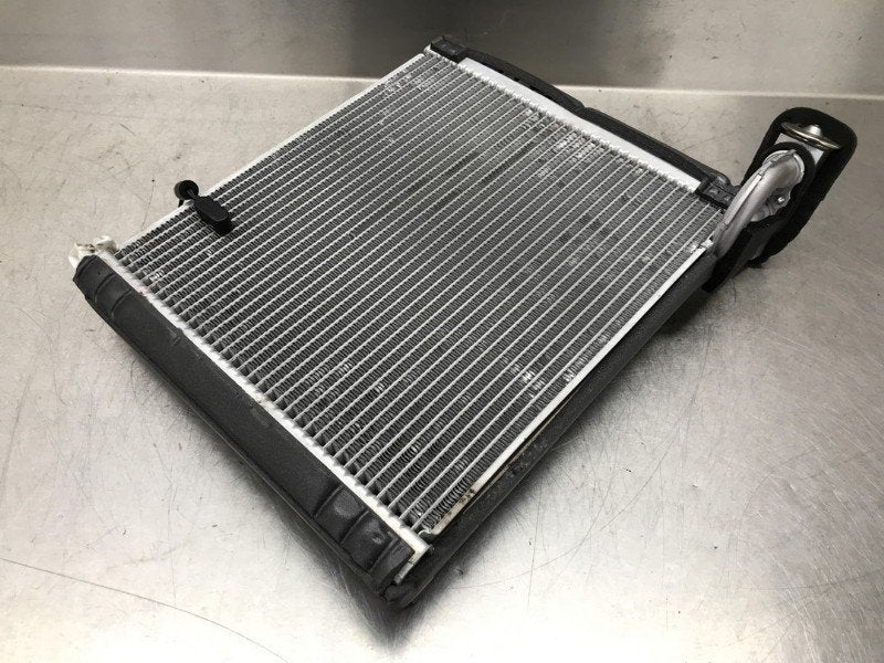 AIRCOVERDAMPER Toyota Avensis Wagon (T27) (01-2008/10-2018), Gebruikt, Toyota