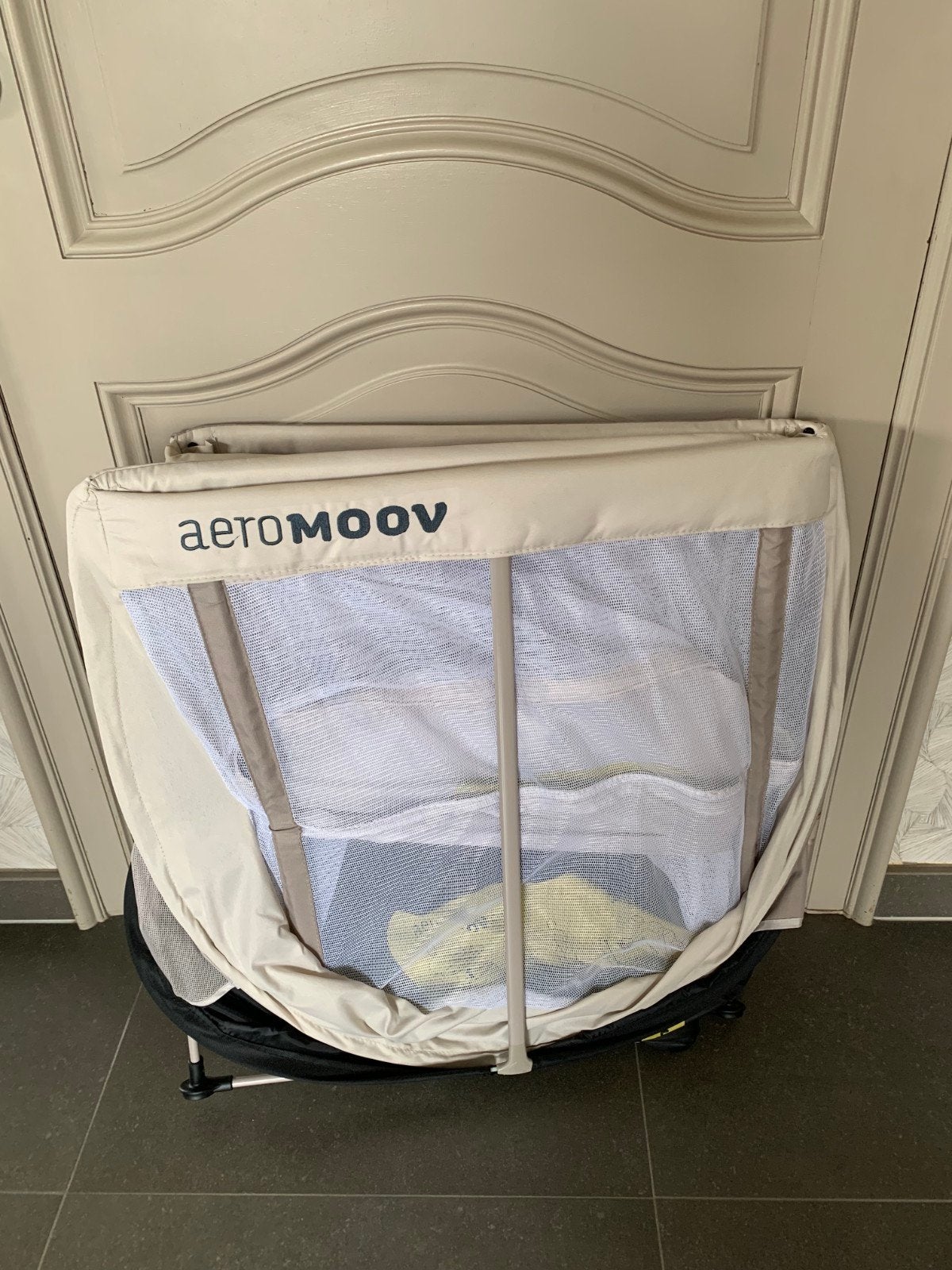 Aeromoov reisbed, Enlèvement, Lit de voyage
