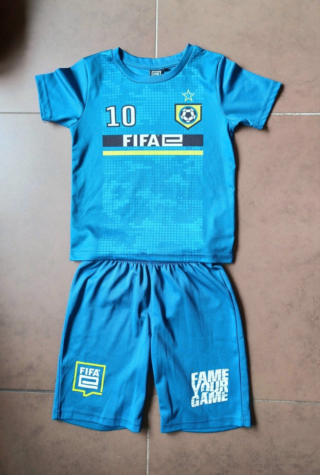 Sportset voetbal FIFA maat 122-128, Ophalen, Zo goed als nieuw